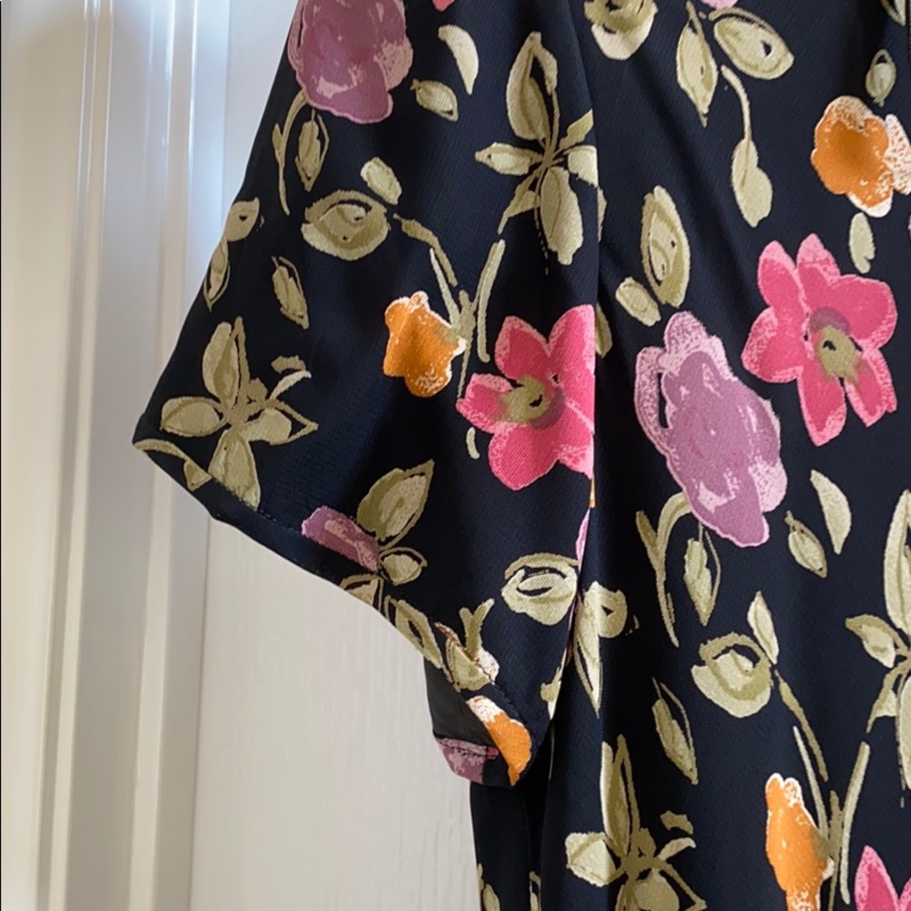 Dress - Picture 5 of 6